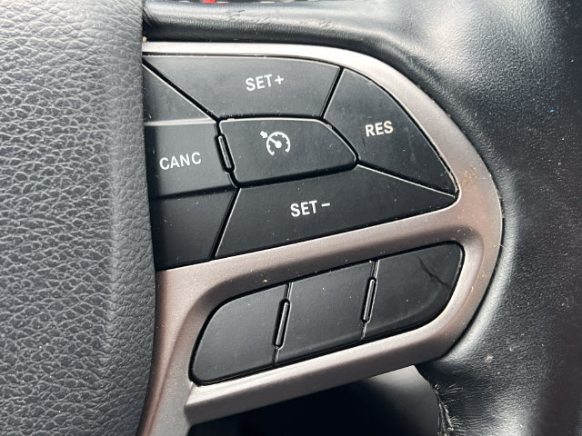 Used 2020 Jeep Cherokee High Altitude AWD/4WD image 23