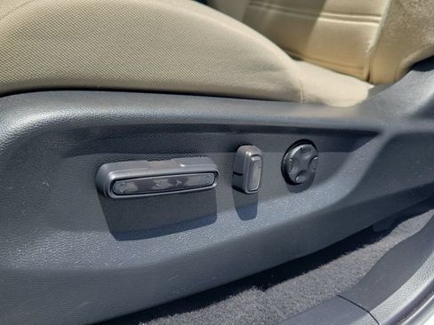Used 2020 Honda CR-V EX image 16