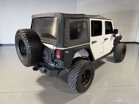 Used 2017 Jeep Wrangler Unlimited Sport w/ Quick Order Package 24S AWD/4WD image 38