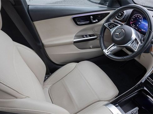 Used 2023 Mercedes-Benz C 300 4MATIC Sedan image 23
