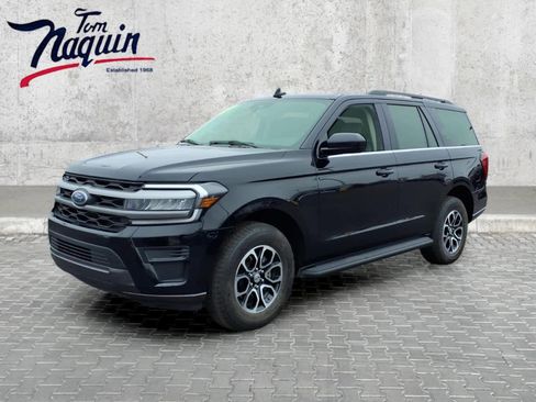 Used 2024 Ford Expedition XLT AWD/4WD image 1