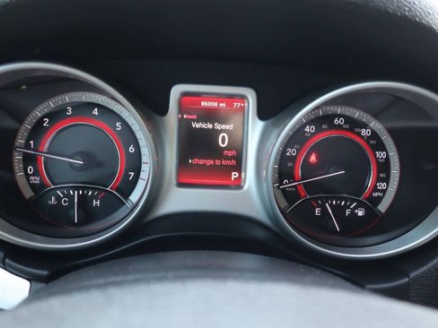 Used 2020 Dodge Journey SE w/ Blacktop Package FWD image 27