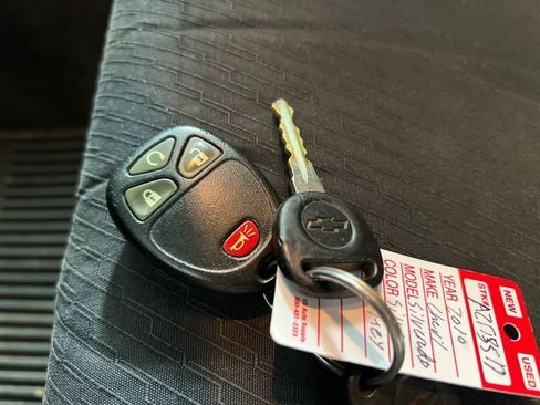 Used 2010 Chevrolet Silverado 1500 LT w/ Regional Value Package image 25