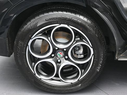 Used 2024 Alfa Romeo Tonale Ti AWD/4WD image 29