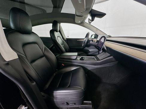Used 2022 Tesla Model Y Performance AWD/4WD image 29