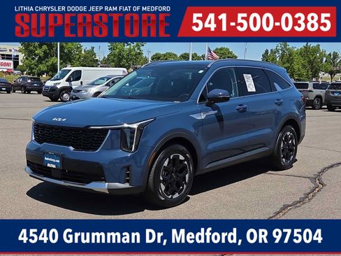 Used 2024 Kia Sorento S w/ Panoramic Sunroof Package FWD image 1