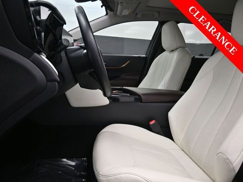 Used 2021 Toyota Mirai image 17