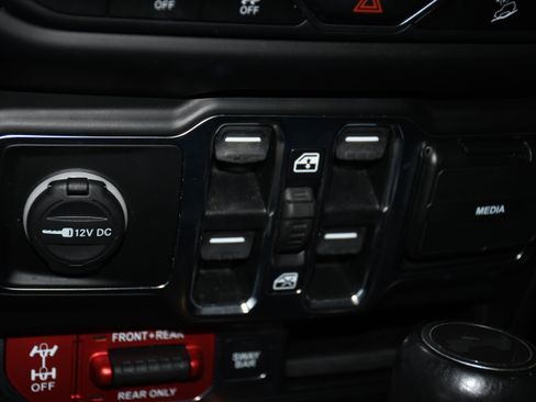 Used 2020 Jeep Wrangler Unlimited Rubicon w/ Quick Order Package 28Y Recon image 13