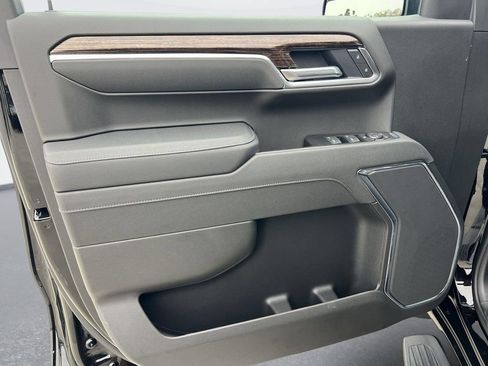 New 2026 GMC Sierra 1500 Elevation w/ LPO, Elevation Black Package AWD/4WD image 10