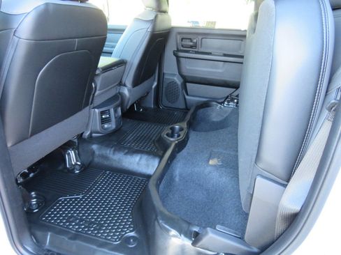 New 2024 RAM 3500 Tradesman w/ Chrome Appearance Group image 34