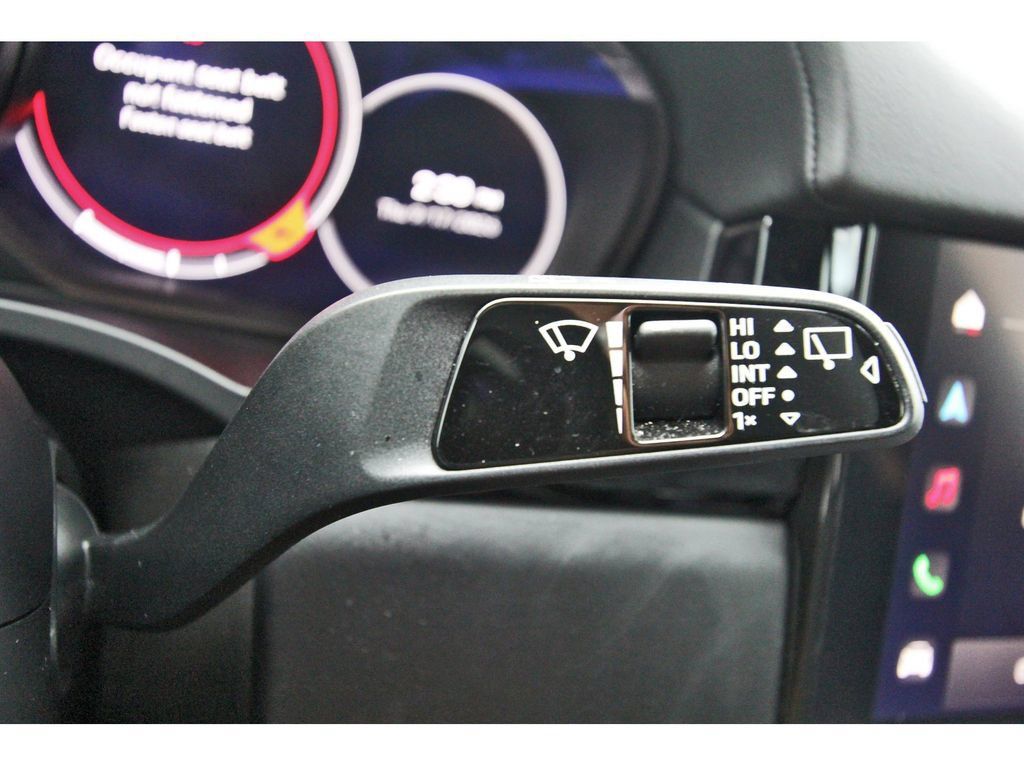 Used 2023 Porsche Cayenne GTS AWD/4WD image 18