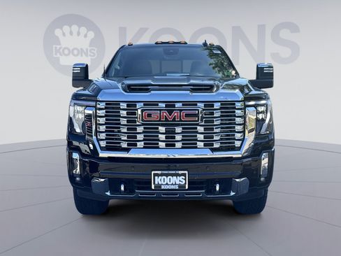 New 2026 GMC Sierra 2500 Denali w/ Denali Reserve Package AWD/4WD image 11