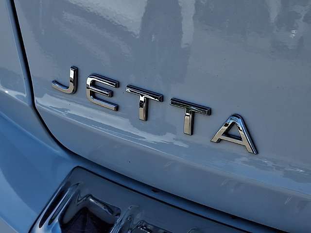 Used 2023 Volkswagen Jetta SE w/ Panoramic Sunroof Package FWD image 30