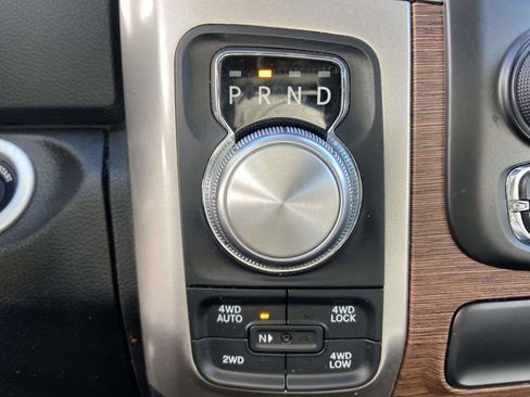 Used 2018 RAM 1500 Laramie image 28