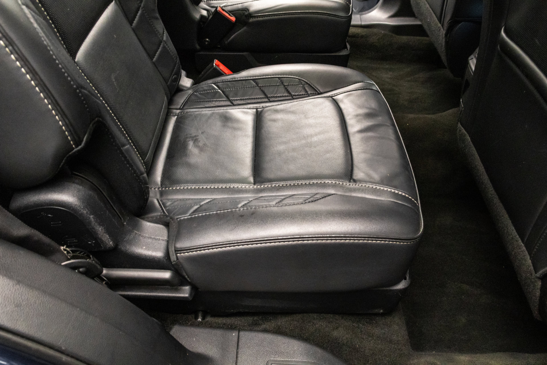 Used 2017 Ford Explorer Platinum AWD/4WD image 36