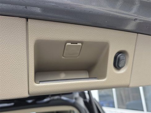 Used 2019 GMC Yukon XL SLT w/ Open Road Package image 18