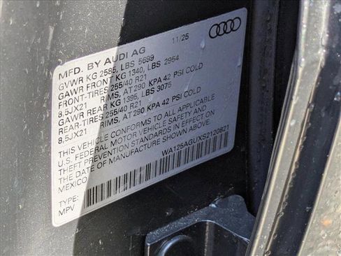 New 2025 Audi SQ5 Premium Plus AWD/4WD image 22