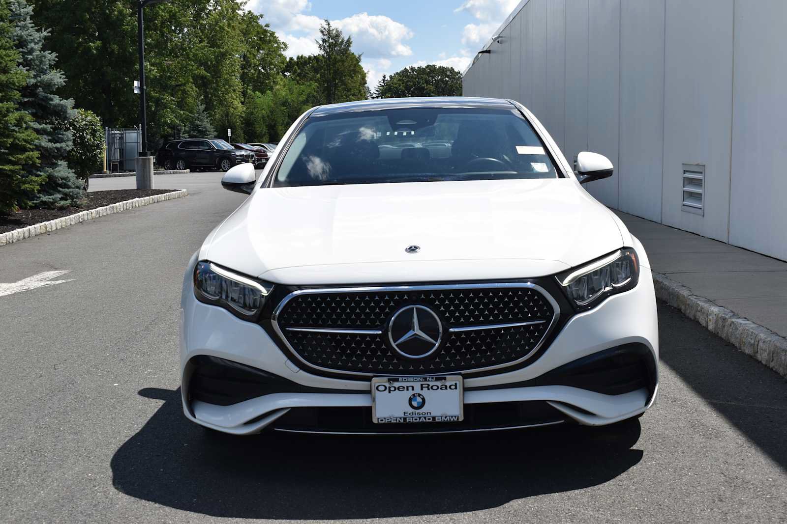 Used 2024 Mercedes-Benz E 350 4MATIC Sedan image 2