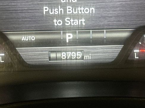 Used 2025 RAM 1500 Laramie w/ Sport Appearance Package image 19