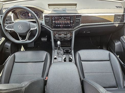 Used 2023 Volkswagen Atlas SE FWD image 21