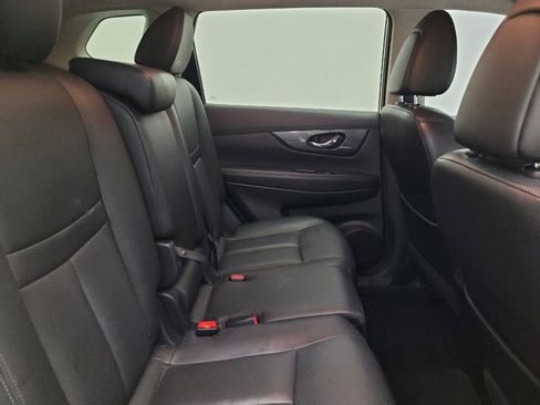 Used 2015 Nissan Rogue SL image 19