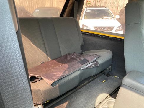 Used 2006 Jeep Wrangler Unlimited image 31