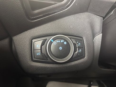 Certified 2019 Ford Escape Titanium w/ U9j03 - Titanium Tow Package image 19