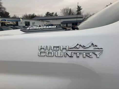 Used 2020 Chevrolet Silverado 2500 High Country w/ Z71 Off-Road Package image 20