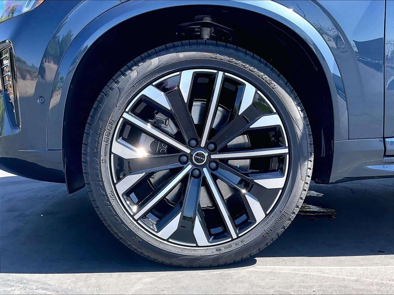New 2027 Volvo XC90 T8 Ultra AWD/4WD image 14