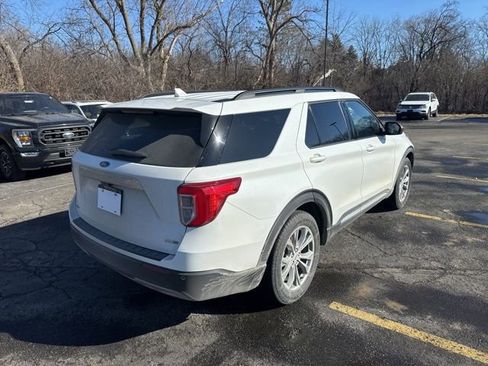 Used 2020 Ford Explorer XLT w/ Equipment Group 202A image 6