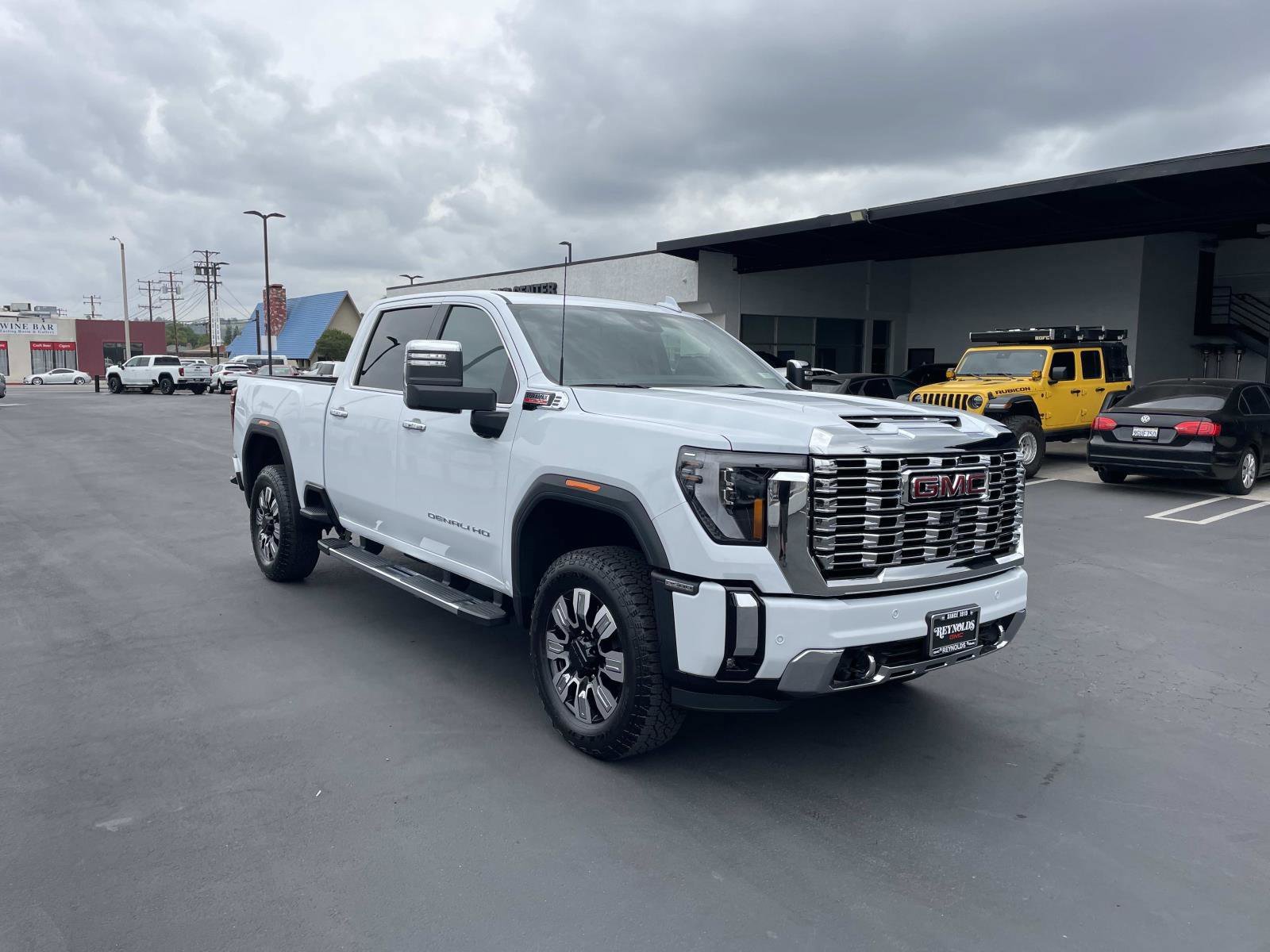 New 2026 GMC Sierra 2500 Denali w/ Max Trailering Package AWD/4WD image 3