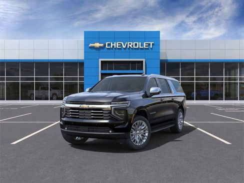 New 2025 Chevrolet Suburban Premier image 8