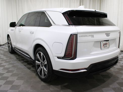 New 2025 Cadillac Escalade IQ Luxury 2 image 44