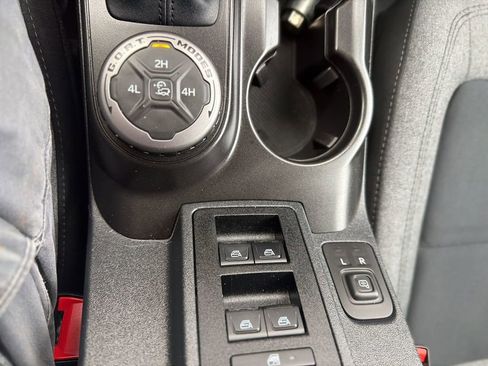 Used 2023 Ford Bronco Big Bend image 21