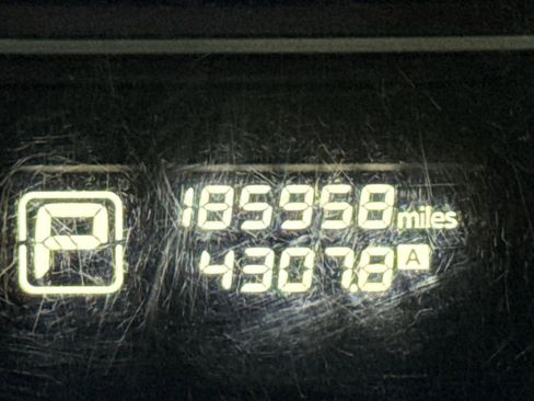 Used 2015 Nissan Pathfinder SL w/ SL Tech Package image 20