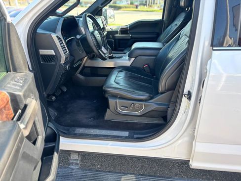 Used 2016 Ford F150 Platinum w/ Equipment Group 701A Luxury image 14