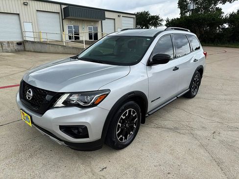 Used 2019 Nissan Pathfinder SV w/ Rock Creek Edition FWD image 7