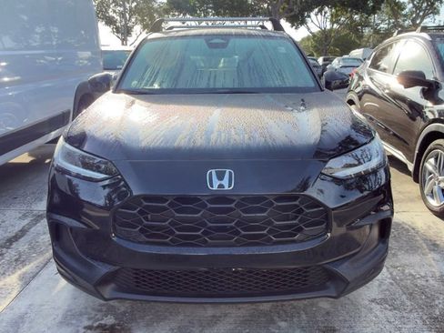 Used 2024 Honda HR-V LX image 2