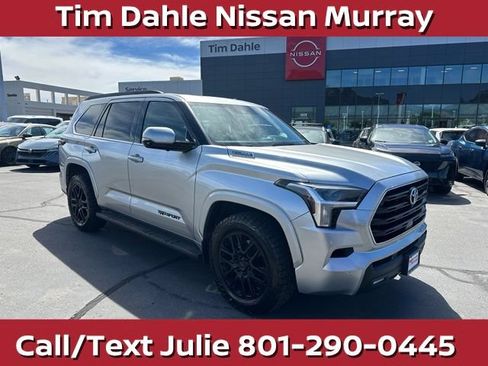 Used 2023 Toyota Sequoia SR5 w/ SR5 Premium Package AWD/4WD image 1