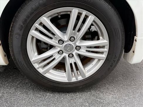 Used 2013 INFINITI G37 Journey w/ Premium Pkg image 15