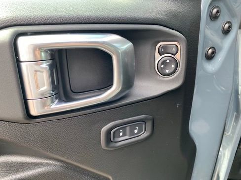 New 2026 Jeep Gladiator Sport AWD/4WD image 21