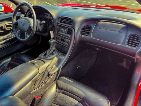 Used 2000 Chevrolet Corvette Convertible w/ Memory Pkg image 20