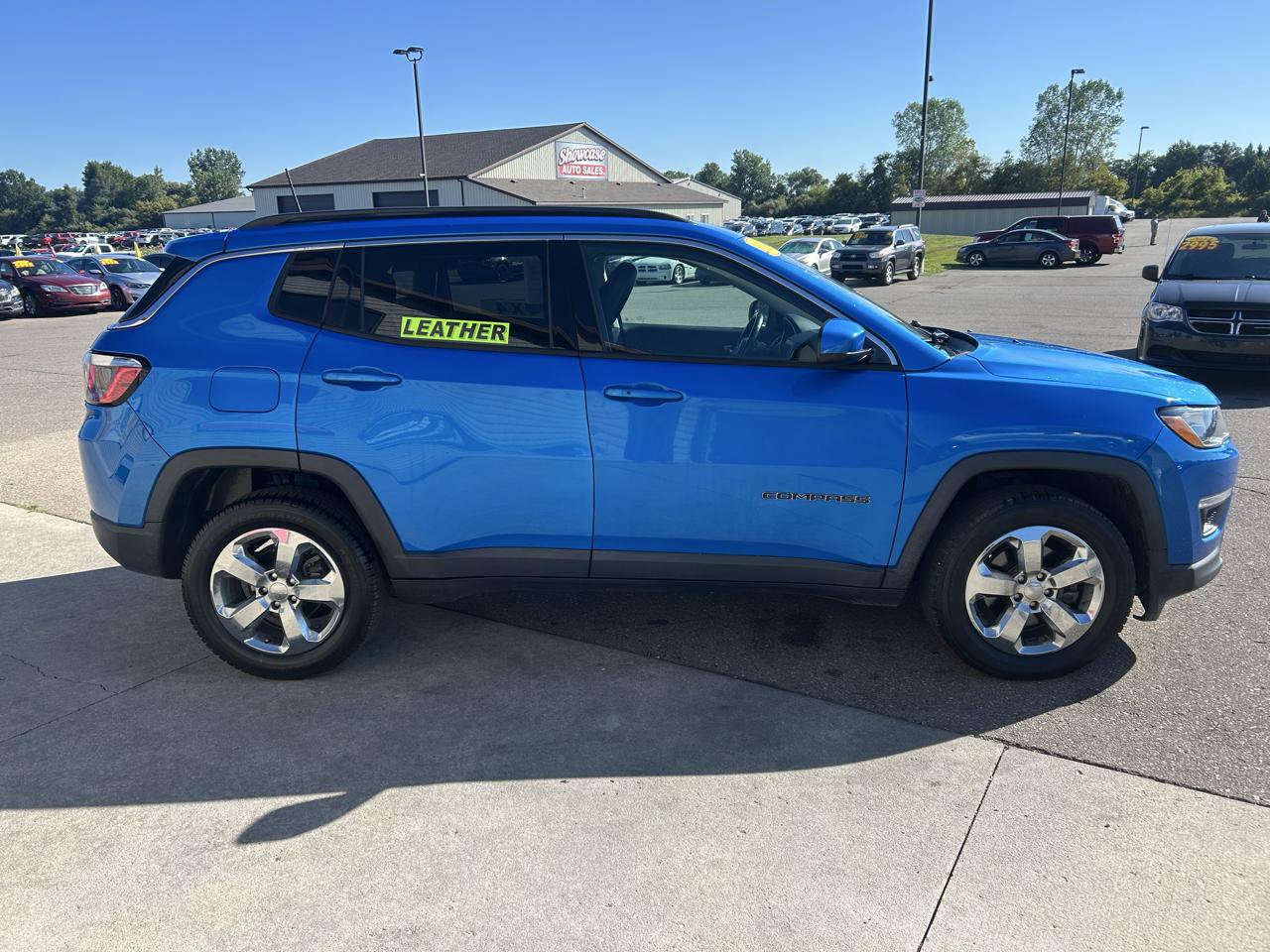Used 2019 Jeep Compass Latitude w/ Popular Equipment Group AWD/4WD image 4