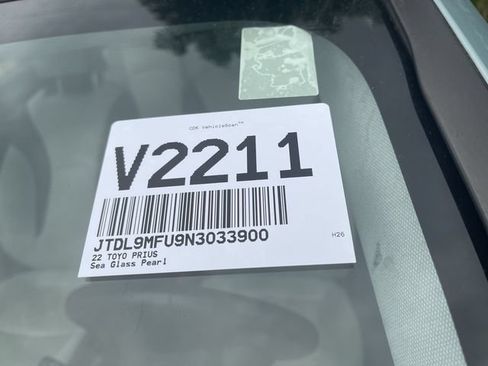 Certified 2022 Toyota Prius XLE AWD/4WD image 10