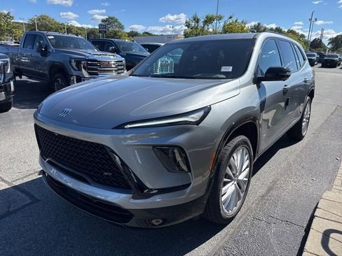 New 2026 Buick Enclave Sport Touring w/ Power Package image 3