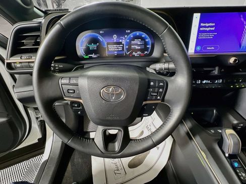 Certified 2023 Toyota Crown Platinum AWD/4WD image 10
