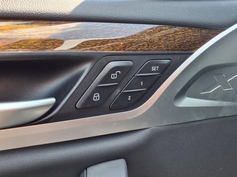 Used 2019 BMW X4 xDrive30i w/ Driving Assistance Package image 10