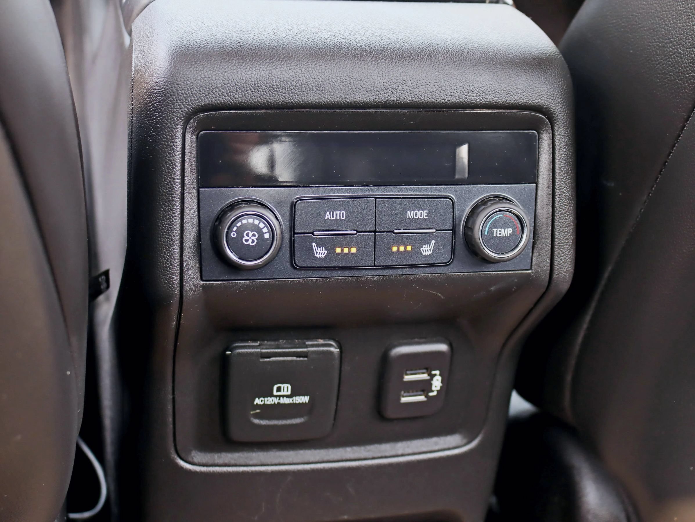 Used 2019 GMC Acadia Denali w/ Technology Package AWD/4WD image 28