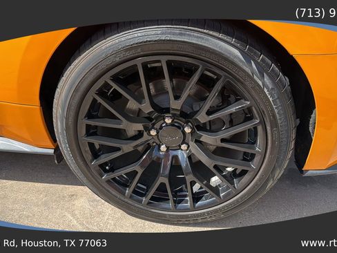 Used 2019 Ford Mustang GT w/ Equipment Group 301A RWD image 17
