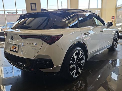 Used 2024 Acura ZDX Type S AWD/4WD image 4